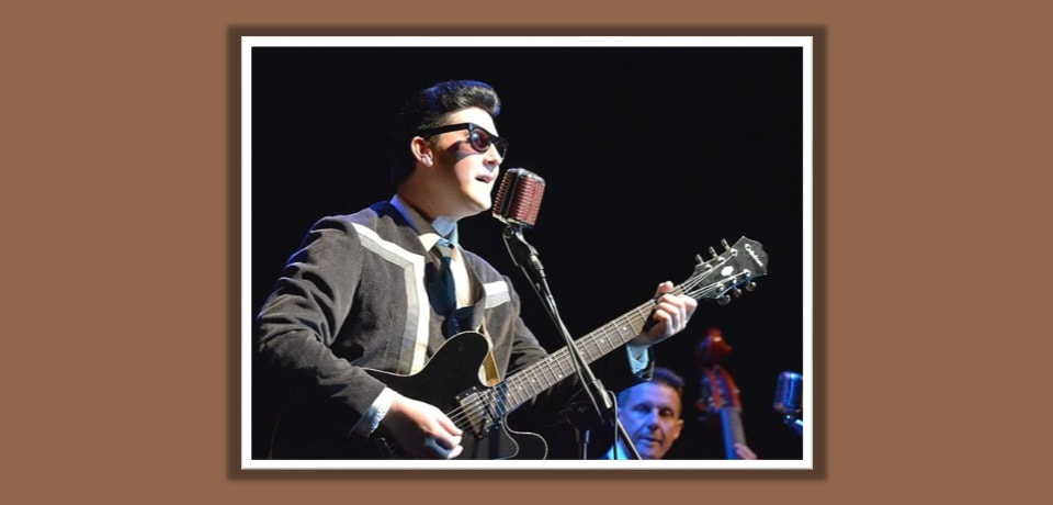 Photo of Darren Page performing as Roy Orbison